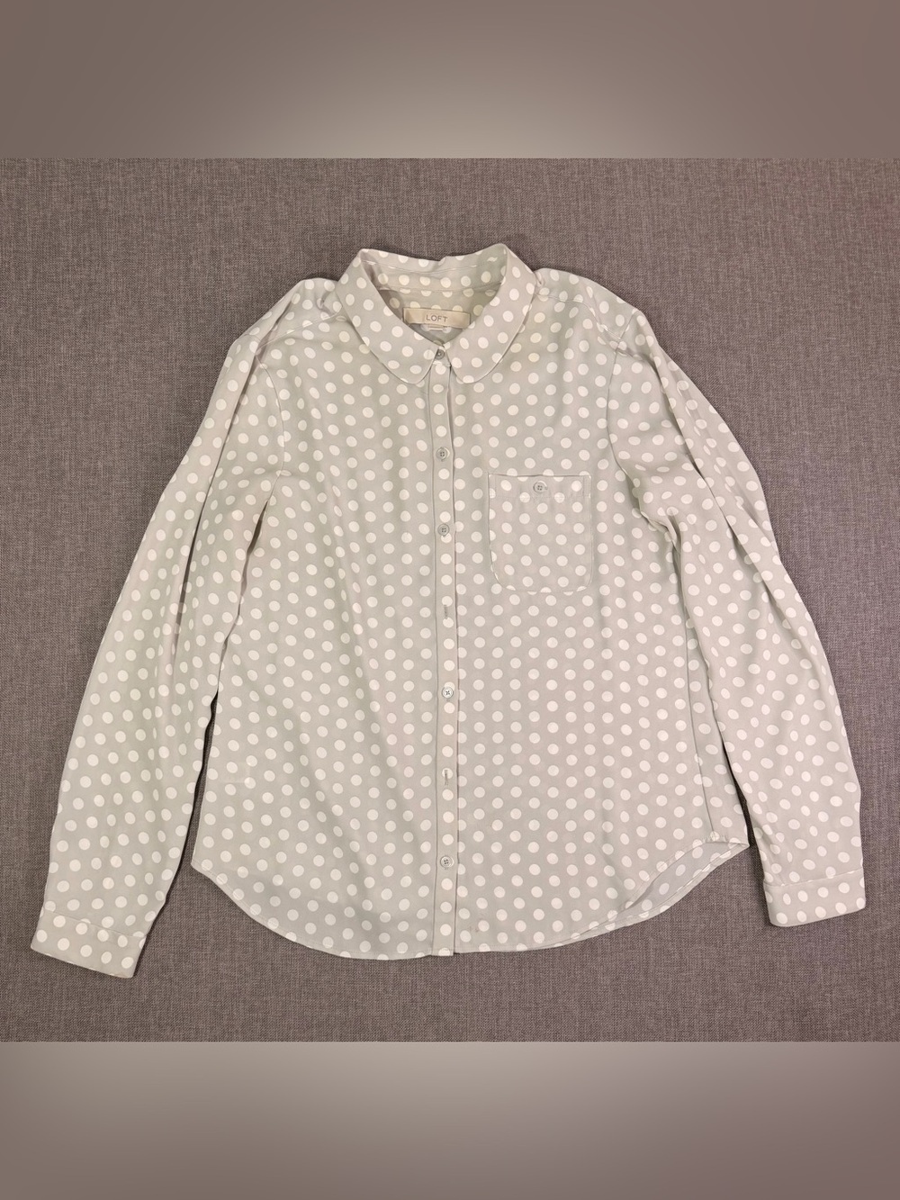 LOFT White Polka Dot Button-Down Shirt light grey size medium